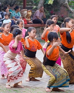 Dance class in Ubud